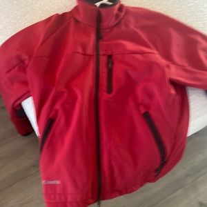 Columbia jacked in red Titanium very warm light